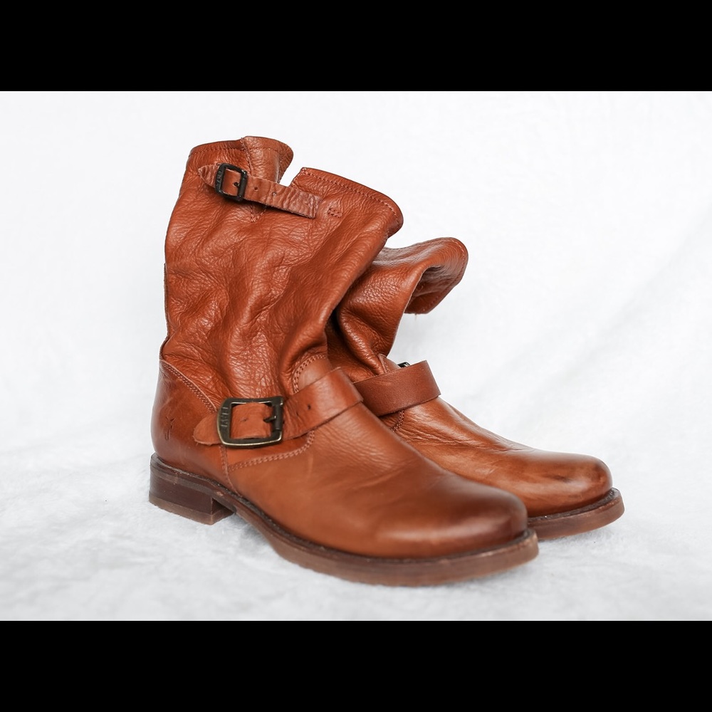 Frye Veronica Shortie